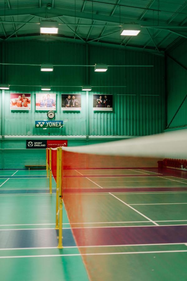 National Badminton Centre Lodge & Health Club Milton Keynes Exterior foto